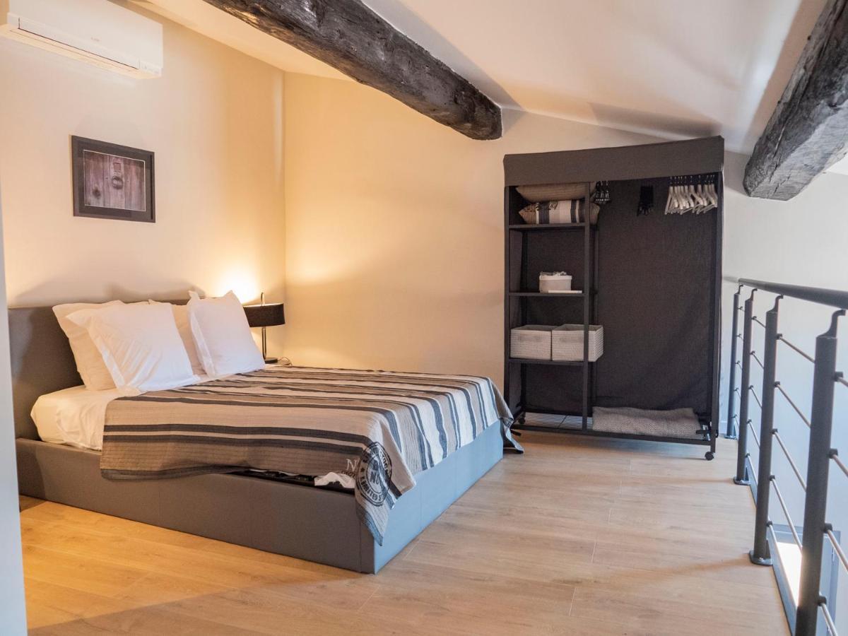 リル・シュル・ラ・ソルギュCozy Nest In The Center Of Isle Sur La Sorgue For 4 Peopleアパートメント エクステリア 写真
