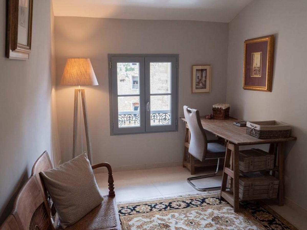 リル・シュル・ラ・ソルギュCozy Nest In The Center Of Isle Sur La Sorgue For 4 Peopleアパートメント エクステリア 写真